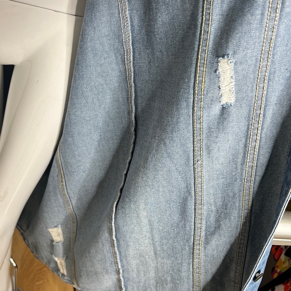 Women’s Sz 8-10 Long Distressed Denim Dress Trench Coat - Picture 9 of 12